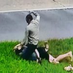 el-pastor-tony-spell-fue-acusado-de-agresion-en-segundo-grado-y-se-enfrenta-a-una-pena-de-hasta-ocho-anos-de-prision-foto-captura-de-video-PSUO42CKENHAFK3MCTDHBFVH2M