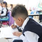 alumnos-en-salon-de-clases